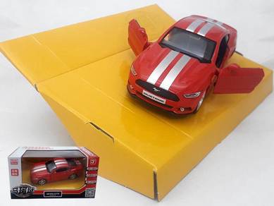 2015 Ford Mustang 1/36 model car - silver stripe