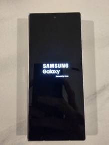 Samsung Z Fold 6 (inner screen damaged)