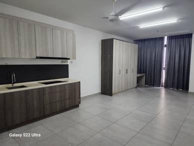 Condominium For Rent in Queensville