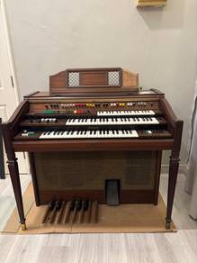 Vintage Organ for sale!