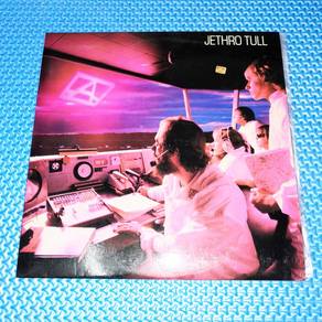 Vinyl LP Jethro Tull - A [1980] 33RPM Piring Hitam