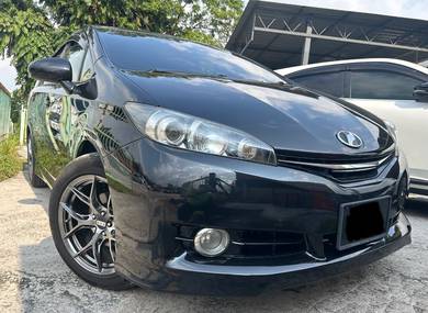 Toyota Wish S in Old Klang Road, KUL