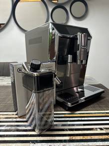DeLonghi PrimaDonna Elite Automatic Coffee Machine