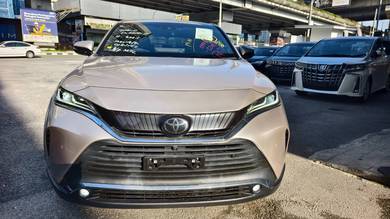 Toyota Harrier Z in Ampang Hilir, KUL