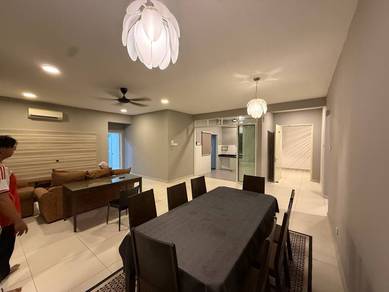 Condominium For Rent in Serin Residency