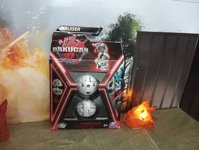 Bakugan Bruiser white 