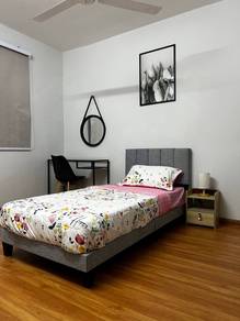 Room in Bandar Tasik Selatan, KUL