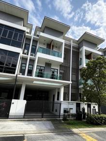 3-storey Terraced House For Sale in Puchong South,SGR