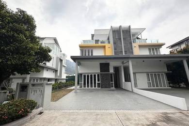 Semi-Detached House For Sale in Ampang,KUL