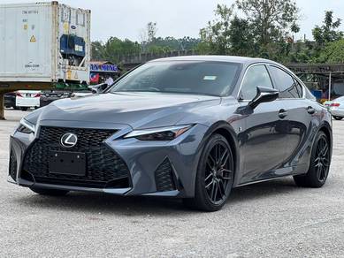 Lexus IS 300 F SPORT MODE BLACK in Johor Bahru, JHR