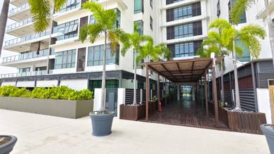 Condominium For Sale in The Peak Vista
