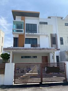 Semi-Detached House For Sale in Bandar Sungai Long,SGR