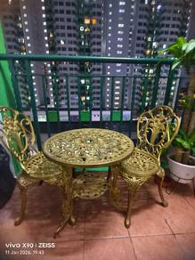 garden or balcony table with 4 chairs set