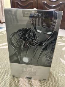 Hot Toys War Machine Mark II MMS198-D03