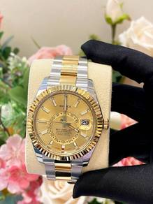 Rolex Sky Dweller Ref 326933 18K 750 Yellow Gold