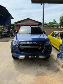 Isuzu D-Max X-TERRAIN in Petaling Jaya, SGR