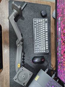 Viewsonic Monitor c/w monitor arm