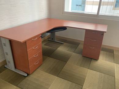 L shape office table