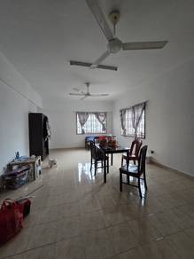 Apartment For Sale in Bayu Puteri 3