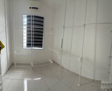 Floor Standing Adjustable Rod Wardrobes