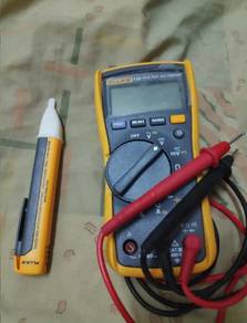 Fluke 115 Multimeter