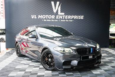 BMW 520i 20i M SPORT in Desa Petaling, KUL