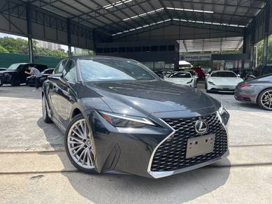 2023 Lexus IS 300 VERSION L