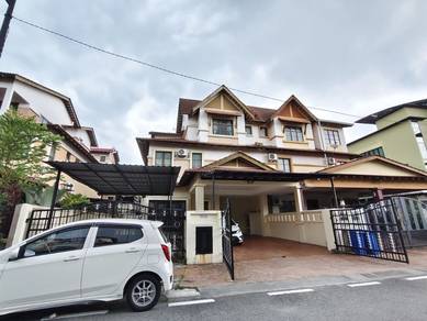 Semi-Detached House For Sale in Shah Alam,SGR
