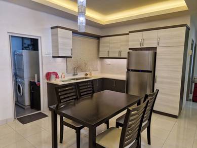 Condominium For Sale in Koi Kinrara