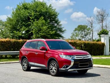 Mitsubishi Outlander 2.0 AWD in Johor Bahru, JHR