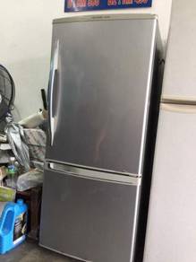Panasonic small fridge Peti Sejuk Ais Refrigerator