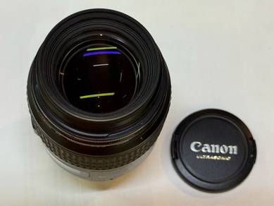 Canon EF 100mm f/2.8 Macro USM Lens
