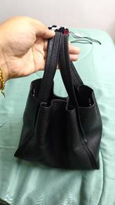 hand carry bag 