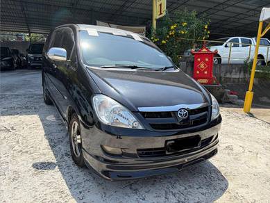 Toyota Innova G in Desa Petaling, KUL