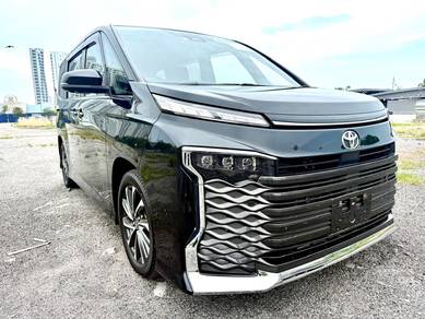 Toyota Voxy S-Z in Sungai Pinang, PNG