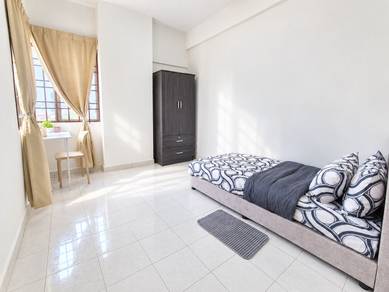 Room in Butterworth, PNG