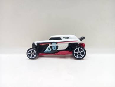 Hot Wheels Rip Rod Diecast Car (2019 HW Game Over)