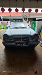 Mercedes Benz E240 240 AVANTGARDE (CBU) in Kuantan, PHG