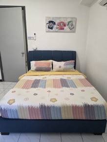 Queen Bed Set
