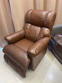 LA-Z-BOY rocker and power recliner chair