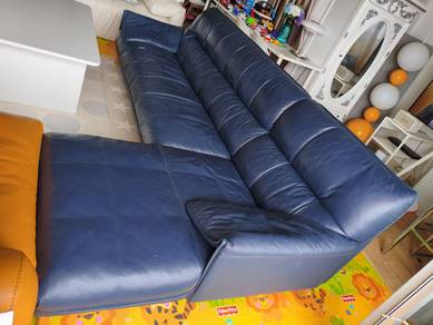 Italian genuine leather sofa (solid oak wood frame