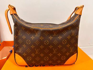 Louis Vuitton Boulogne PM Monogram Shoulder Bag