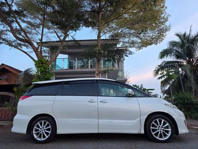 Toyota Estima AERAS in Pengkalan Chepa, KTN