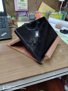 Adjustable Angle Gadget / Tablet Holder