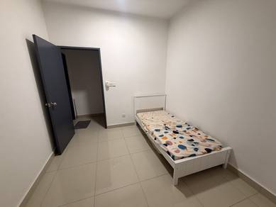 Room in Kajang, SGR