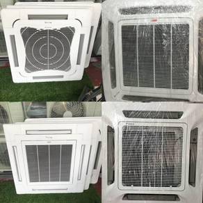 Daikin ceiling cassatte aircond T3774