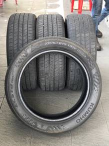 235/50/19 Kumho (4pcs) -90% Condition