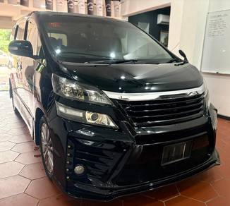 Toyota Vellfire Z GOLDEN EYES in Pudu, KUL