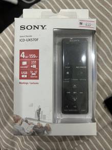 Sony ICD-UX570F Voice Recorder – Like New