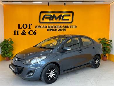 2010 Mazda 2 VS